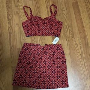 NEW Forever 21 two piece matching skirt / crop top